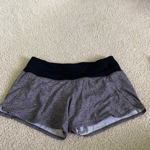 lulu lemon grey speed up short
